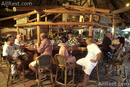 Fridays Boracay Resort 5